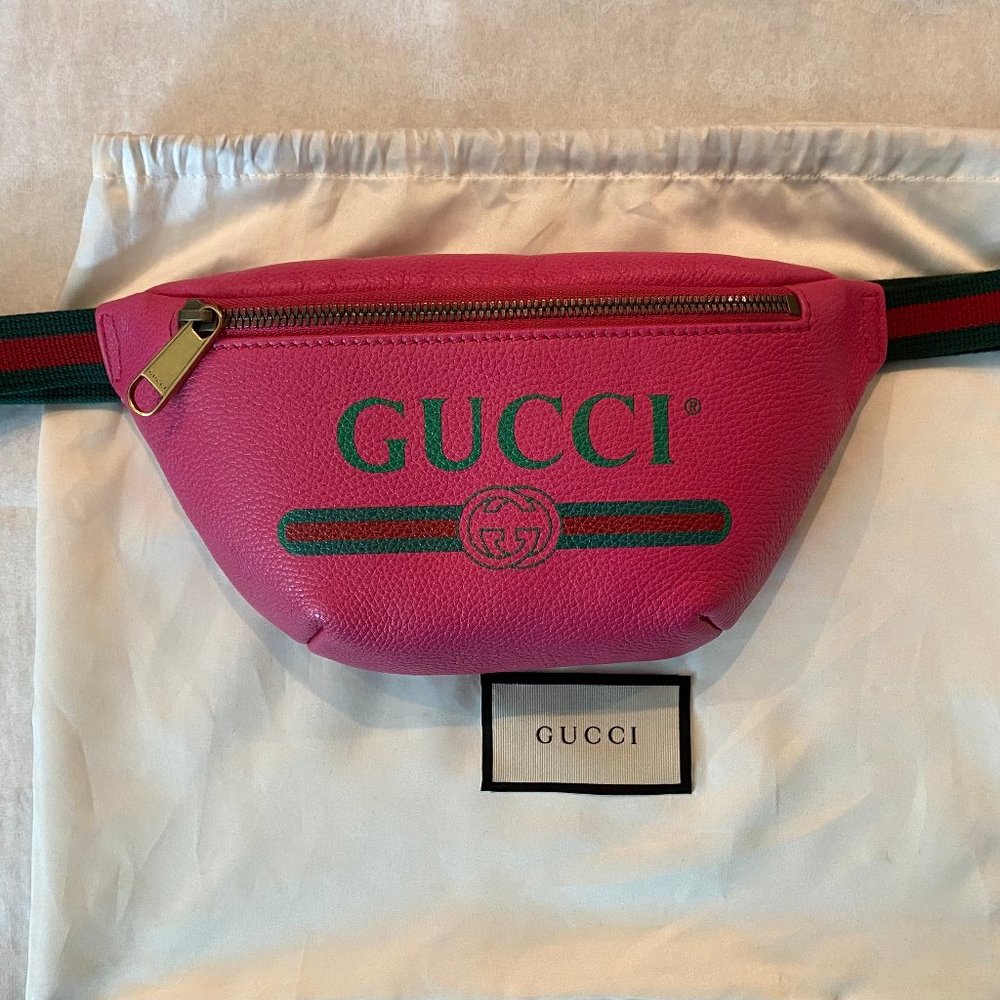 *AUTHENTIC* GUCCI Small Logo Belt Bag